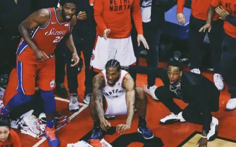 22-23 赛季 NBA 76 人险胜爵士，恩比德得到生涯新高 59 分，如何评价他的表现？