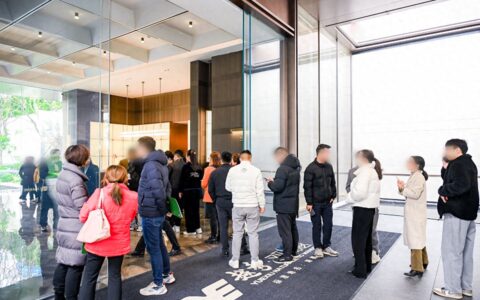 越秀地产前4个月销售金额300亿，完成全年目标20%
