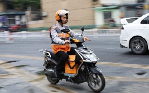 各地严查电动车，千万辆“外卖车”该怎么办？行内人提出3个建议