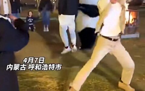 篝火旁的舞者：蒙古族舞蹈的魅力与健身之道