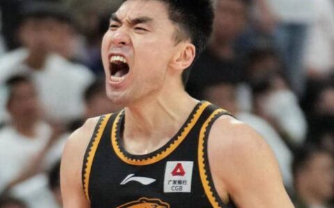 原创
            辽篮冲击3连冠，主帅杨鸣霸气回怼提问者