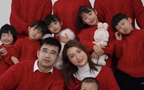 34岁年轻妈妈520晒9个孩子，网友把她的家底全都扒出来了！