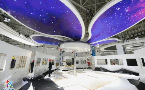 数字中国建设峰会全场最靓的广西馆来啦，首长驾驶舱惊艳全场！