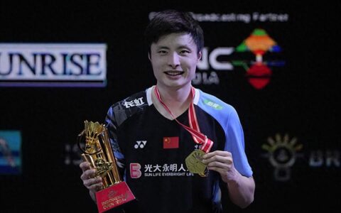 打通任督二脉！石宇奇国际赛场16连胜背靠背夺冠，弥补中国男单35年遗憾-石宇奇最新比赛消息