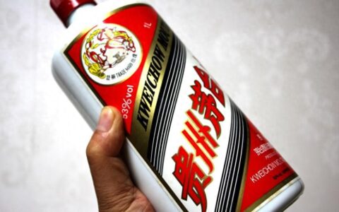 电商规则变化致“黄牛”集体反水？茅台酒价下跌，分析师称短期趋势难扭转-黄牛茅台违法吗
