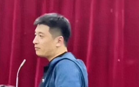 摊上事了！张雪峰3分钟赚2亿，人民日报都发声了，可能要整顿-张雪峰1500
