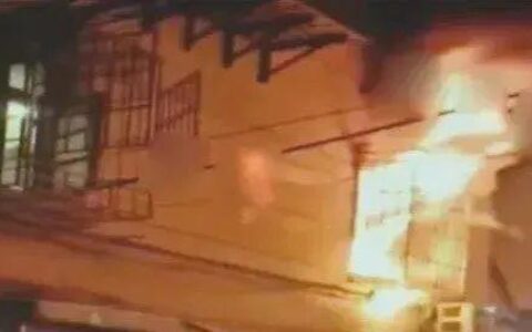 居民楼凌晨大火，3人身亡！-居民楼大火怎么赔偿