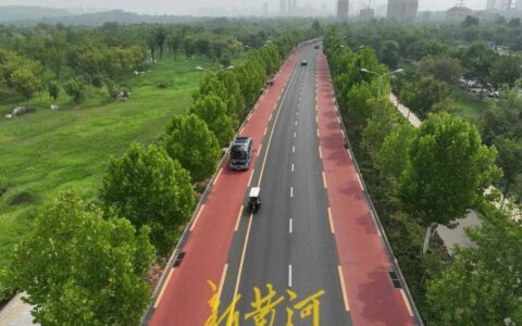 济南首辆无人驾驶公交车！“上路”了！-济南地铁无人驾驶