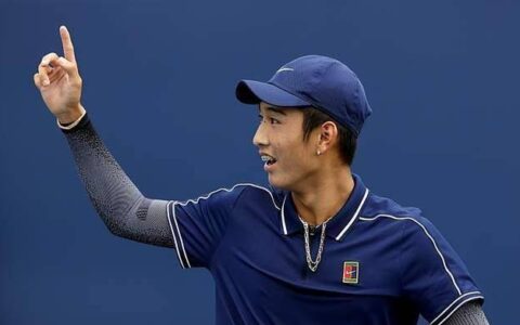 伟大的3-0！商竣程创温网纪录，张之臻4连胜在望，前1姐首盘3-6！-商俊程排名