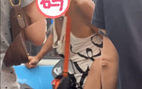 炸裂！地铁老人家打人后续：小伙子露脸发声，原来还有更过分行为-大爷地铁打架图片
