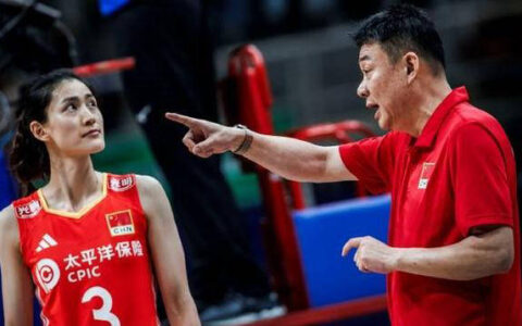 中国女排二传现身澳门，魏秋月紧急驰援？-中国女排魏秋月简介